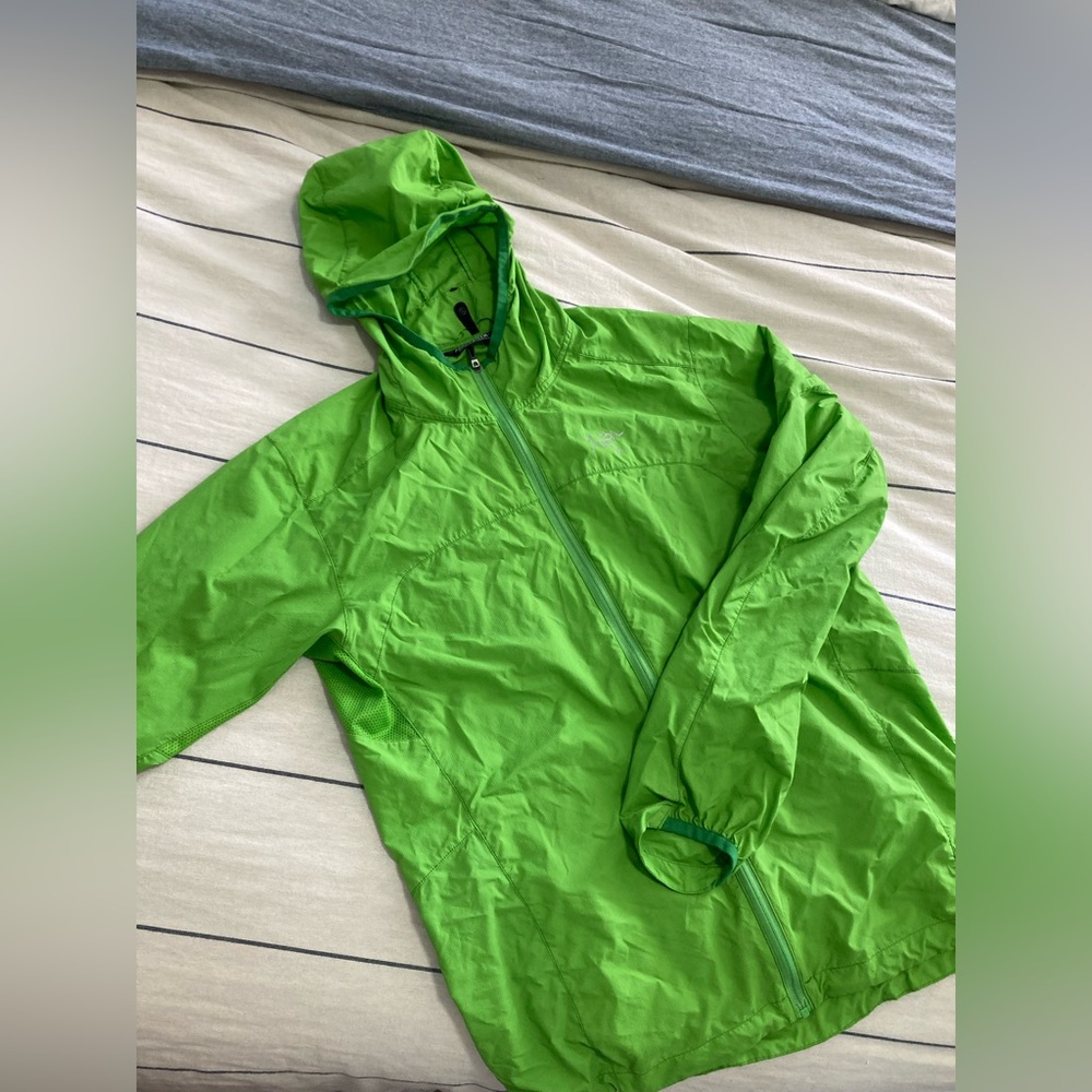 Arcteryx mens xs windbreaker running jacket